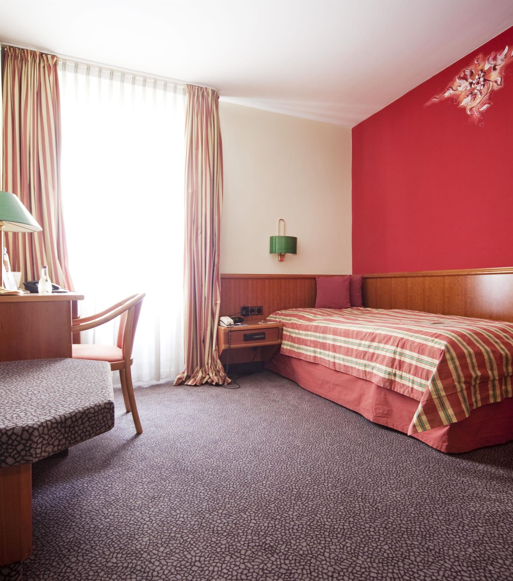 Best Western Premier Hotel Rebstock Wurzburg Room photo